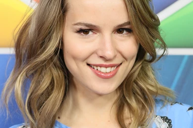 Awesome Bridgit Mendler HD Wallpapers Free Download