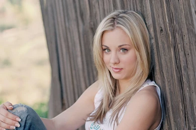 Kaley   Kaley Cuoco Wallpapers (487060)   Fanpop