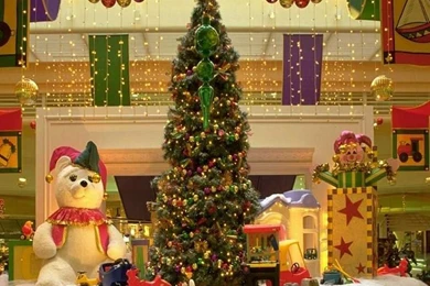 Crazy Frankenstein   Christmas Tree Wallpapers