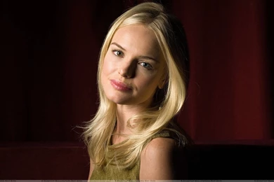 Kate Bosworth Face Closeup In Movie 21 Wallpapers