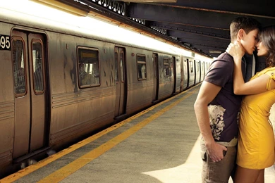 15789 Couple Saying Goodbye In The Train Station 1920x1080 ...