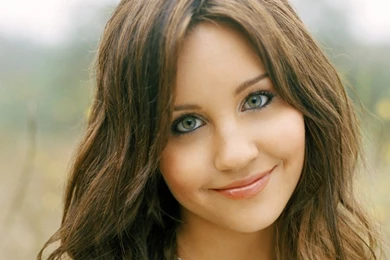 Pretty Girl With Brown Hair And Blue Eyes   Wallpaper.