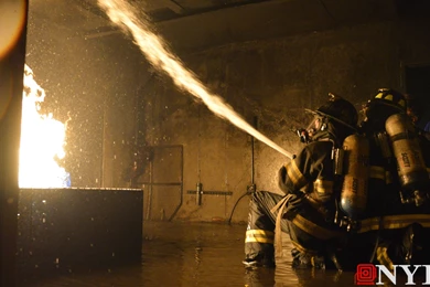 Midtown Blogger/Manhattan Valley Follies: FDNY Update Daily News ...