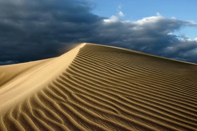 Desktop Wallpapers · Gallery · HD Notebook · Desert Hill 1366x768 ...