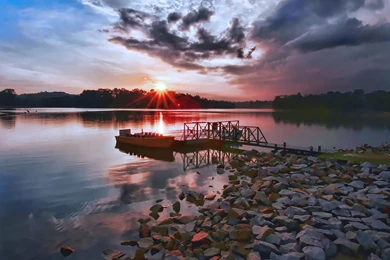 Desktop Wallpapers · Gallery · Nature · Sunset Lake