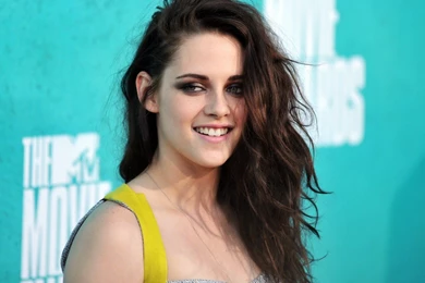 Kristen Stewart Smilling