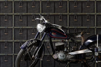 View Designs   Wallpapers   Andrew Martin