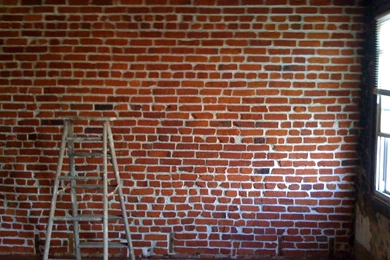 7 Ways The Decor Of A Hipster Bar Reminds You Of Your ...