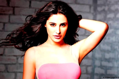 Nargis Fakhri Wallpapers Santabanta