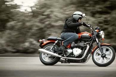 2012 Triumph Bonneville S E R Wallpapers