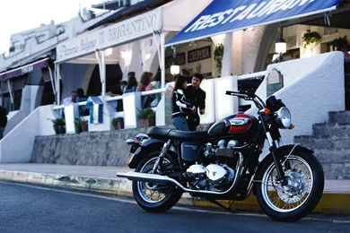 Triumph Bonneville T100 1920 X 1200 Wallpapers