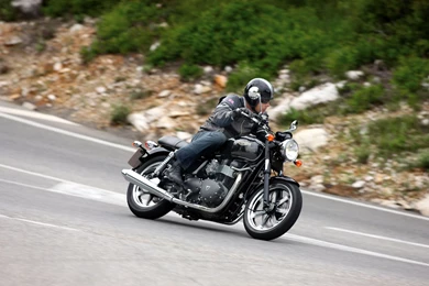 2009 Triumph Bonneville Bike Wallpapers