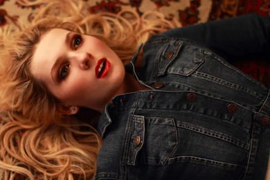 Awesome Abigail Breslin Wallpapers