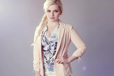 Abigail Breslin HD Wallpapers, Hot Photos Gallery Free Download