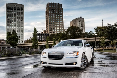 2013 Chrysler 300 Motown Edition Static 1 1920x1440 Wallpapers