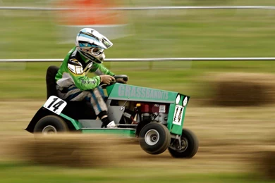 Lawn Mower Tractor Race Racing Wallpapers