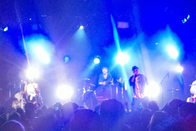 Wallpapers @ El Rey Concert Review