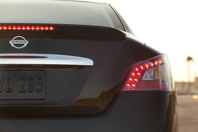 Nissan Maxima 2012 Exotic Car Wallpapers