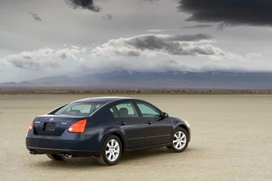 2007 Nissan Maxima Images. Photo: Nissan_maxima_manu 07 03.jpg