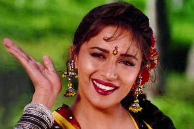 Madhuri Dixit Wallpapers   (1600x1200) : Janubaba.com