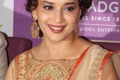 Madhuri Dixit Free Hd Wallpapers