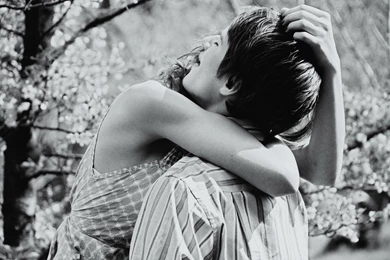 Couples Hugs And Kissing HD Wallpapers