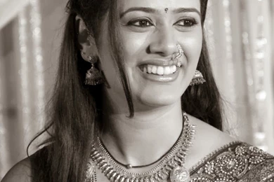 Wallpapers Girija Oak Marathi Film Actress Photos Images 640x960 ...