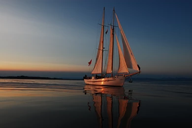 Download Wallpapers 3840x2400 Sea​​, Evening, Yacht, Reflections ...