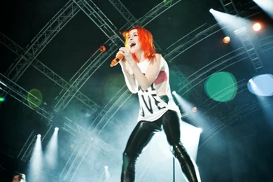 Download Paramore Iphone Wallpapers