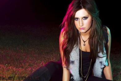 HD Ashley Tisdale Wallpapers