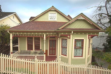 The Painter & Wallpapers Hanger