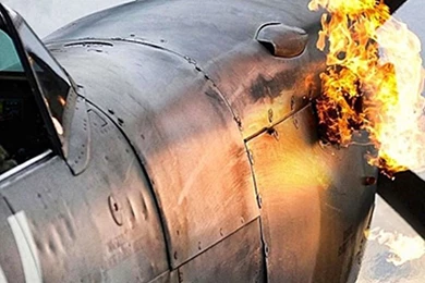 WWII Plane Engine On Fire iPhone 5 Wallpapers (640x1136)