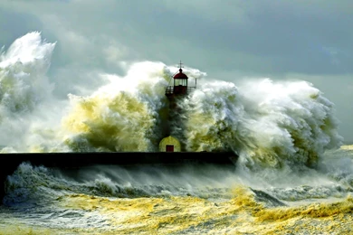 Lighthouse Storm Waves Poems Foam Spray Sea Ocean Wallpapers ...