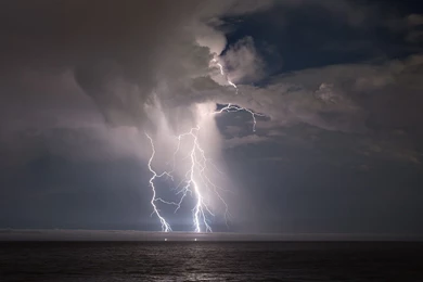 Wallpapers Lightning Storm Cloud On The Ocean Hd X 1920x1200 ...