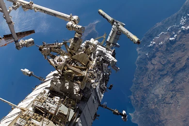 4288x2929px International Space Station