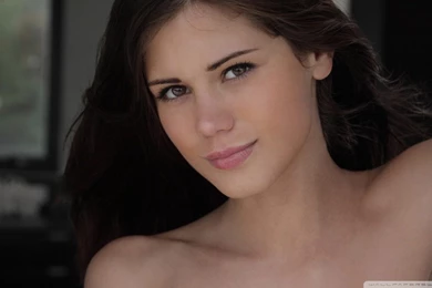 Beautiful Young Woman HD Desktop Wallpapers : High Definition ...