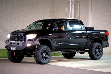 2015 Toyota Tundra Double Cab Lifted   ELEENTERTAINMENT.COM