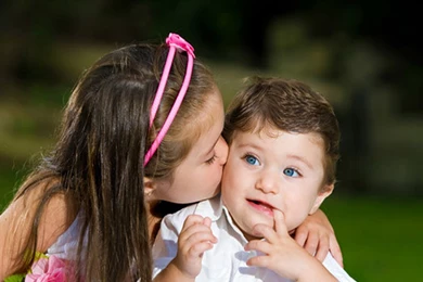 Cute Little Kids Romantic HD Wallpapers   StylishHDWallpapers