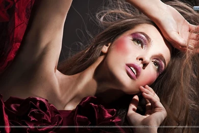 Female Model Laying Face Closeup Wallpapers