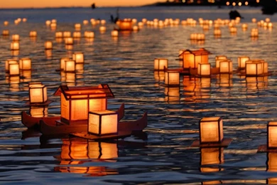 Amazing Small Beautiful Candle Ships In Water 1212421 Wallpapers ...