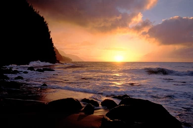 Download Sunset On The Na Pali Coast, Hawaii Wallpapers, Pictures ...