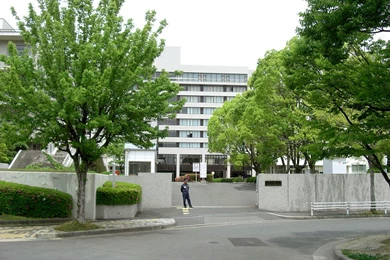 File:Senri Kinran University.JPG   Wikimedia Commons