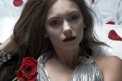 Wallpapers Century: Nina Dobrev Wallpapers