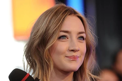 Super Saoirse Ronan Wallpapers