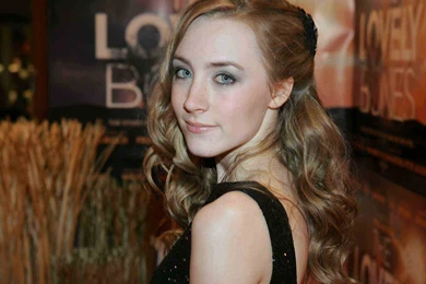 Saoirse Ronan Wallpapers Photos Gallery