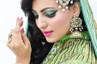 Ginni Kapoor Hot Wallpapers