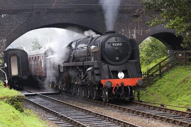 21+ Train Wallpapers, Backgrounds, Images