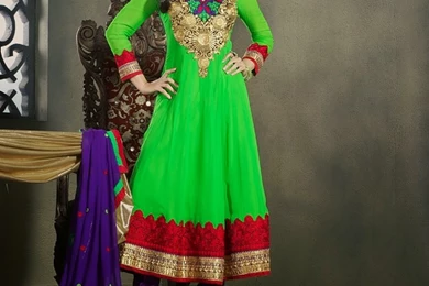 All 4u Wallpaper: Surbhi Jyoti HD Wallpapers