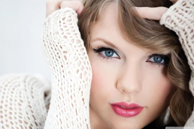 Taylor Swift Close Up HD Desktop Wallpapers : Widescreen : High ...