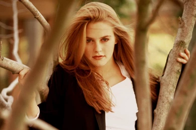 Hot HD Alicia Silverstone Wallpapers